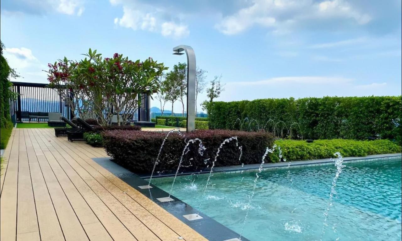 Beacon Executive Suite - Skypool Penang View Georgetown Exterior foto