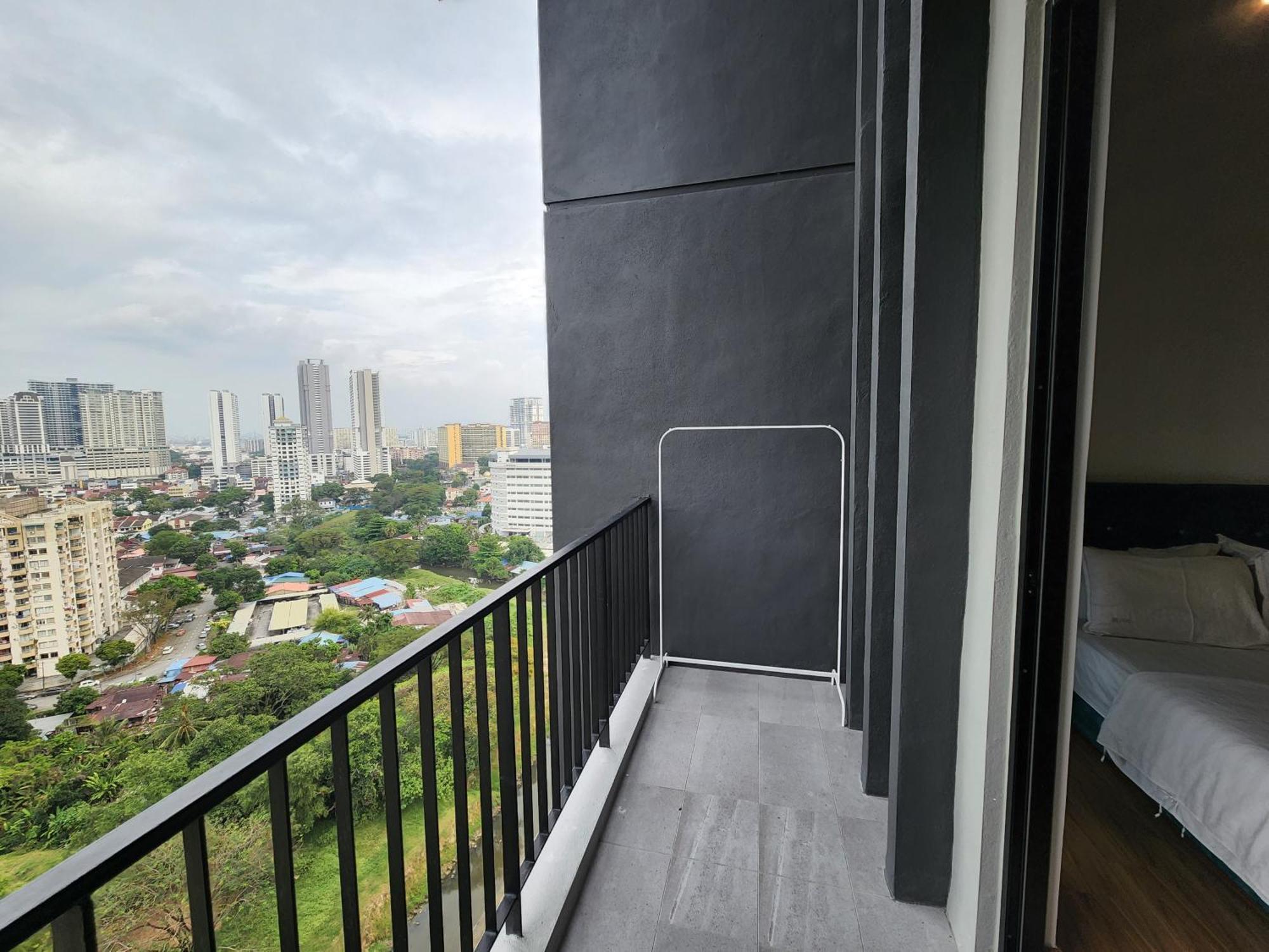 Beacon Executive Suite - Skypool Penang View Georgetown Exterior foto
